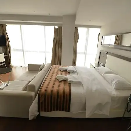 Mac Vazo Kule Hotel Stambuł
