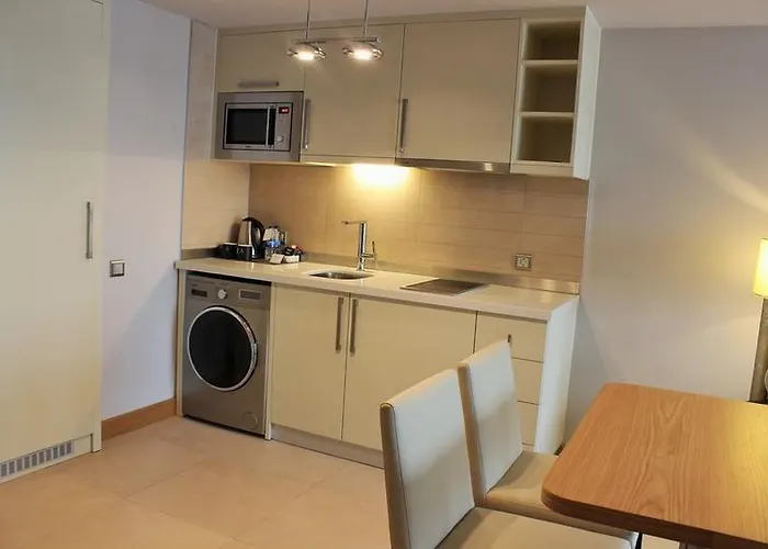 Mac Vazo Kule Istambul